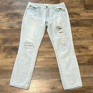 Life in Progress decreased light wash jeans size 27